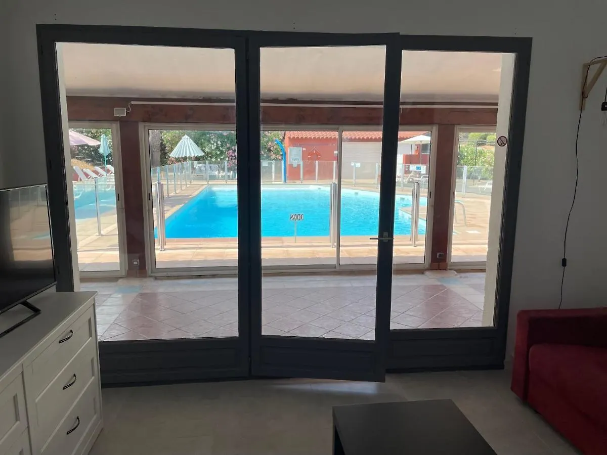 Appartement 30 m2, piscine et parking privé Mouans-Sartoux France